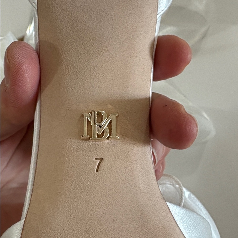 Badgley Mischka White Satin Heels with Ribbon Accent - Picture 7 of 15